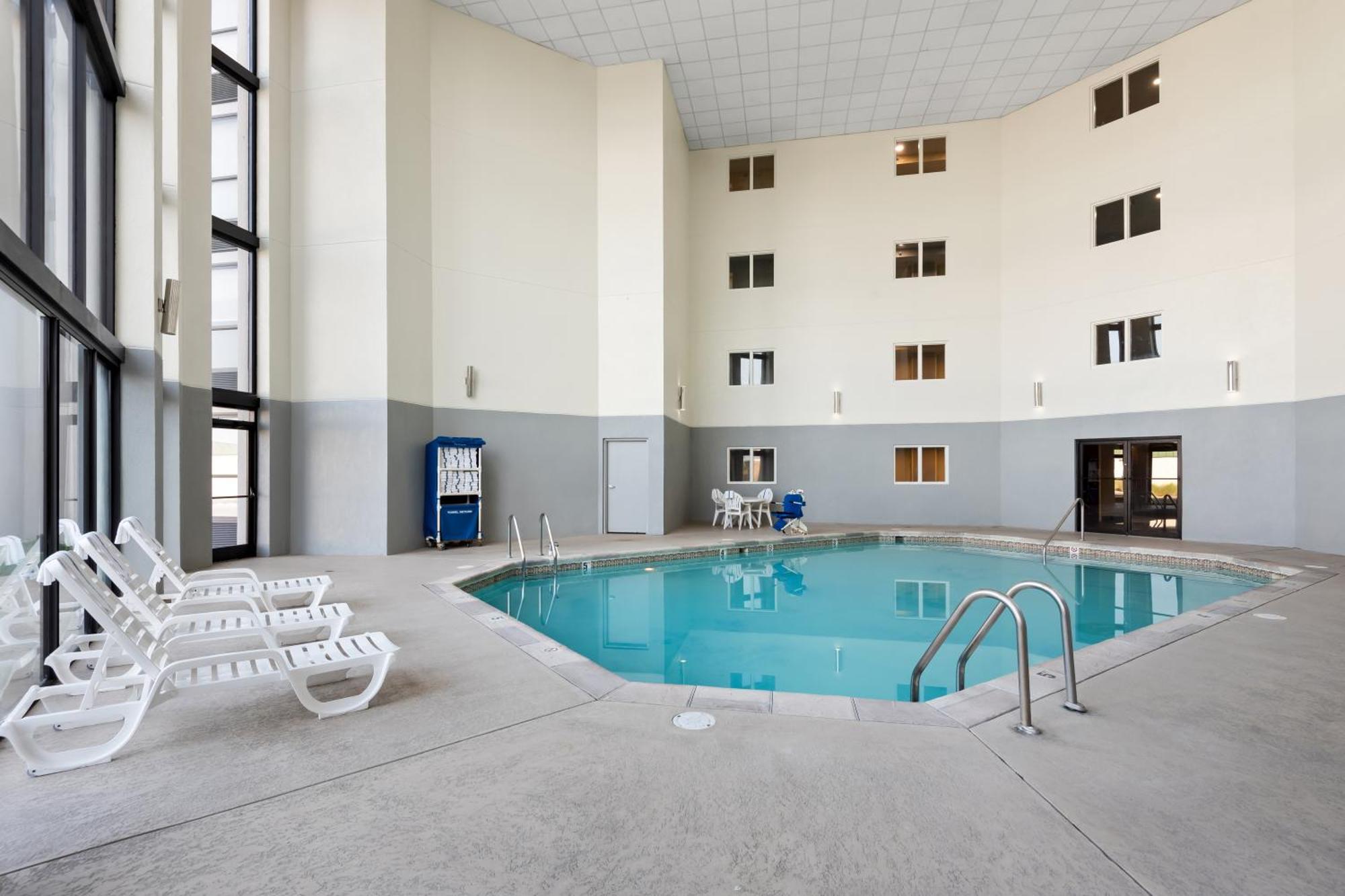 Hotel Hampton Northeast/castleton 3*