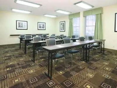 Hampton Northeast/castleton 3* Indianapolis